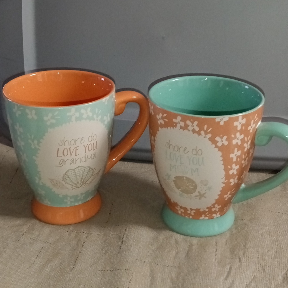 "Shore do love you Grandma / Mom - Beach Theme Coffee Mug Set of 2 MUGS